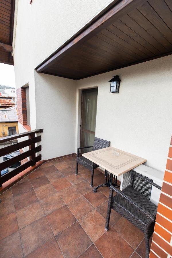 Pensiunea Casa Vera Târgu Jiu Exterior foto